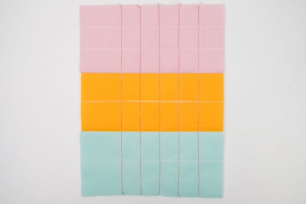 Tuto couture : un tableau pour ranger ses aiguilles de machine à coudre